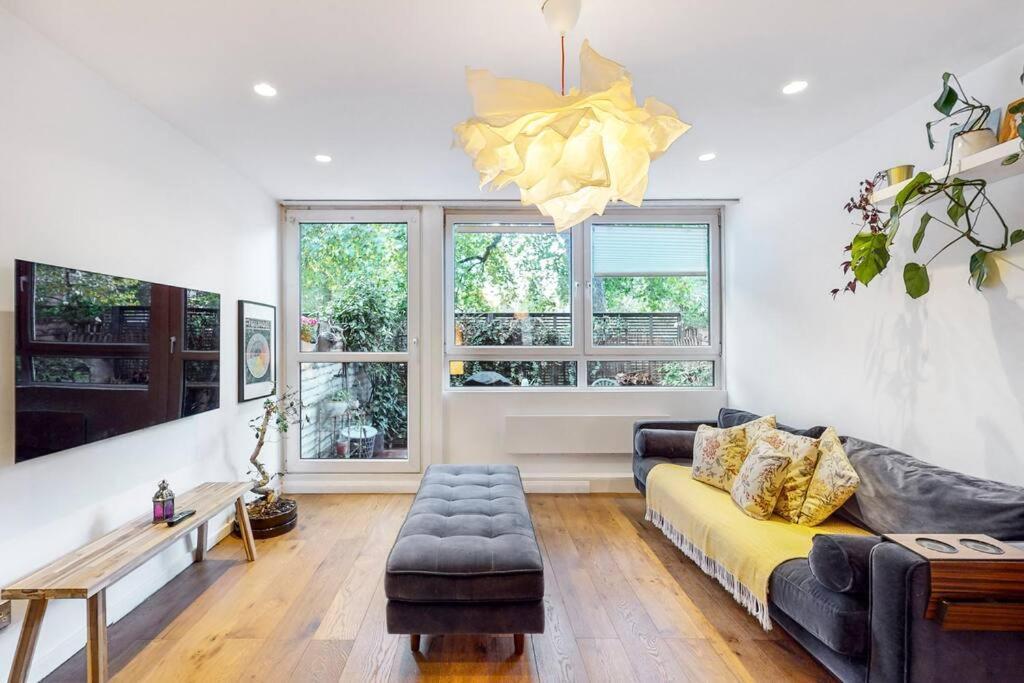 Charming 2-Bedroom Maisonette With Private Garden 伦敦 外观 照片
